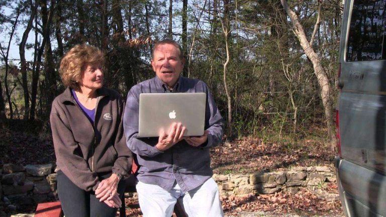 How We Roll in Our RV – e-Books and frozen meals