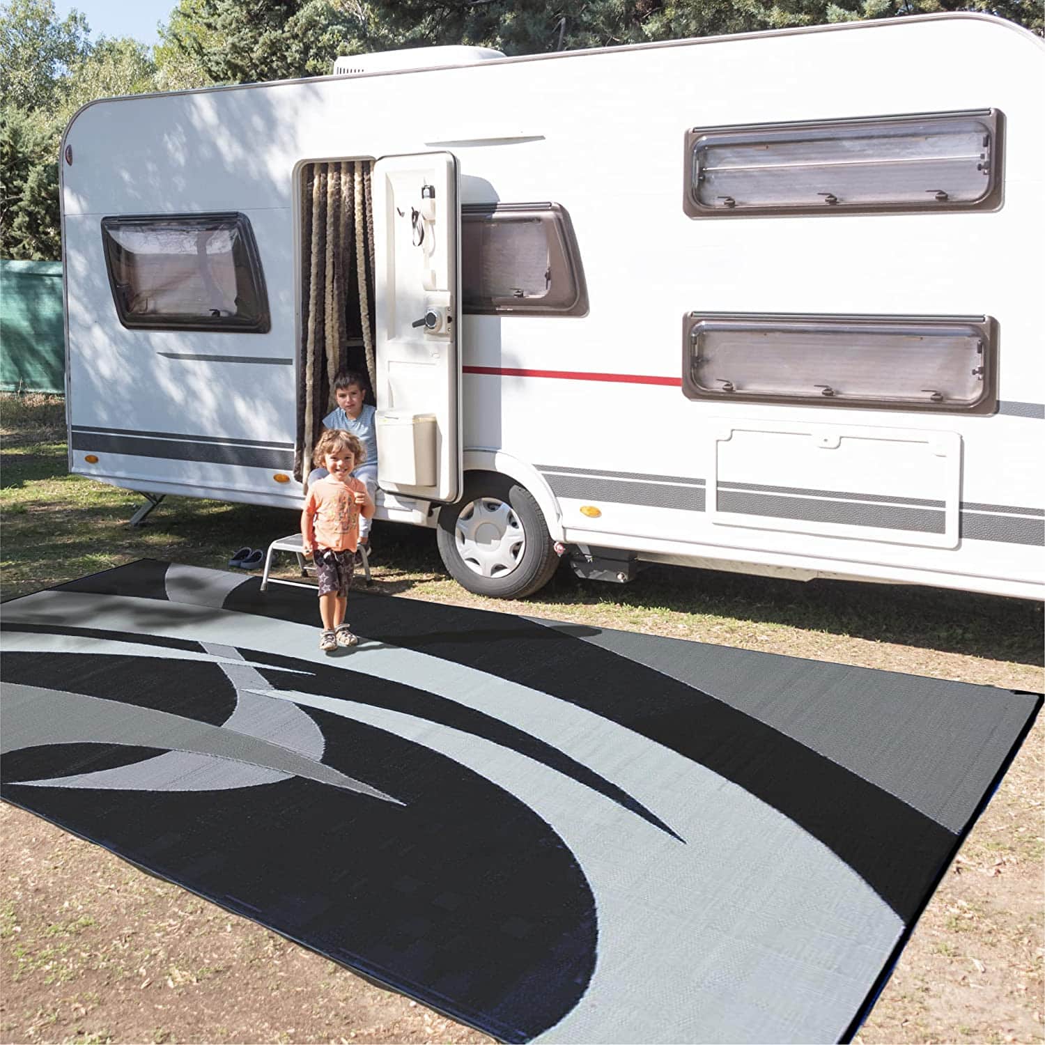 7 Best RV Outdoor Rugs & Camping Mats | RV Lifestyle