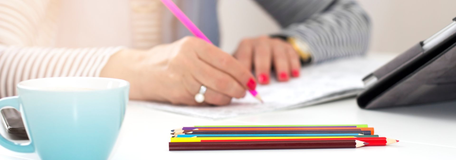 20 Best Travel Crafts & Activity Books for Adults