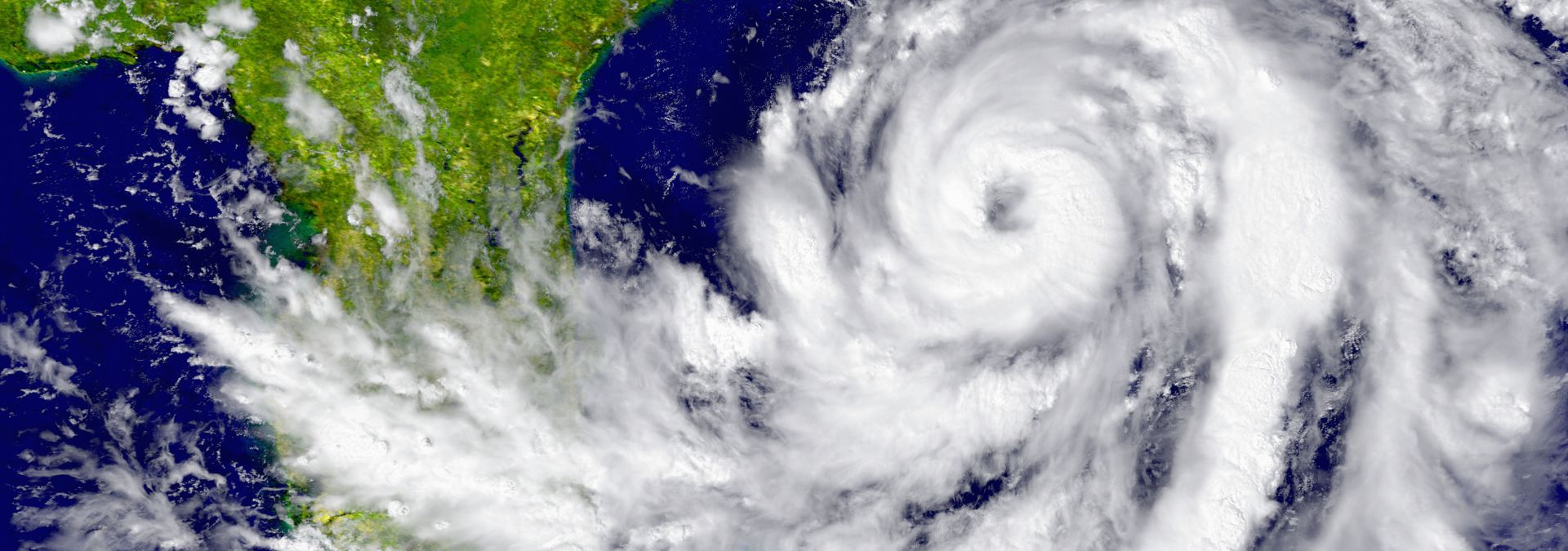 PREPARE & Protect Your RV from Hurricanes (20 Tips) 1